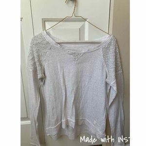 Thin white casual long sleeve